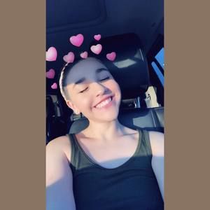 Meet your Posher, Alexis